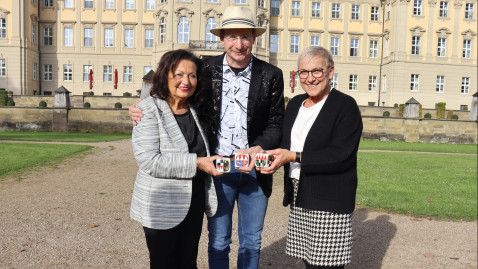 (v.l.n.r.): Alice Walchshöfer (Preisträgerin Mittelfranken), Otmar Schmelzer (Preisträger Unterfranken) und Rosi Kraus (Preisträgerin Oberfranken)