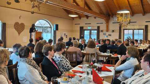 Landfrauentag Saal Oberbierbach