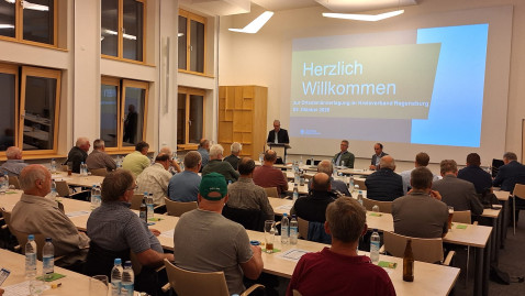 Kreisobmann Franz Obeth bei Ortsobmännertagung