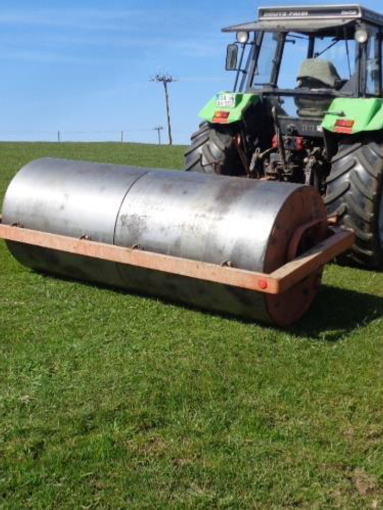 Walzen auf Grünland