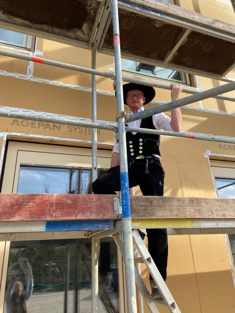 Zimmerer beim Richtfest