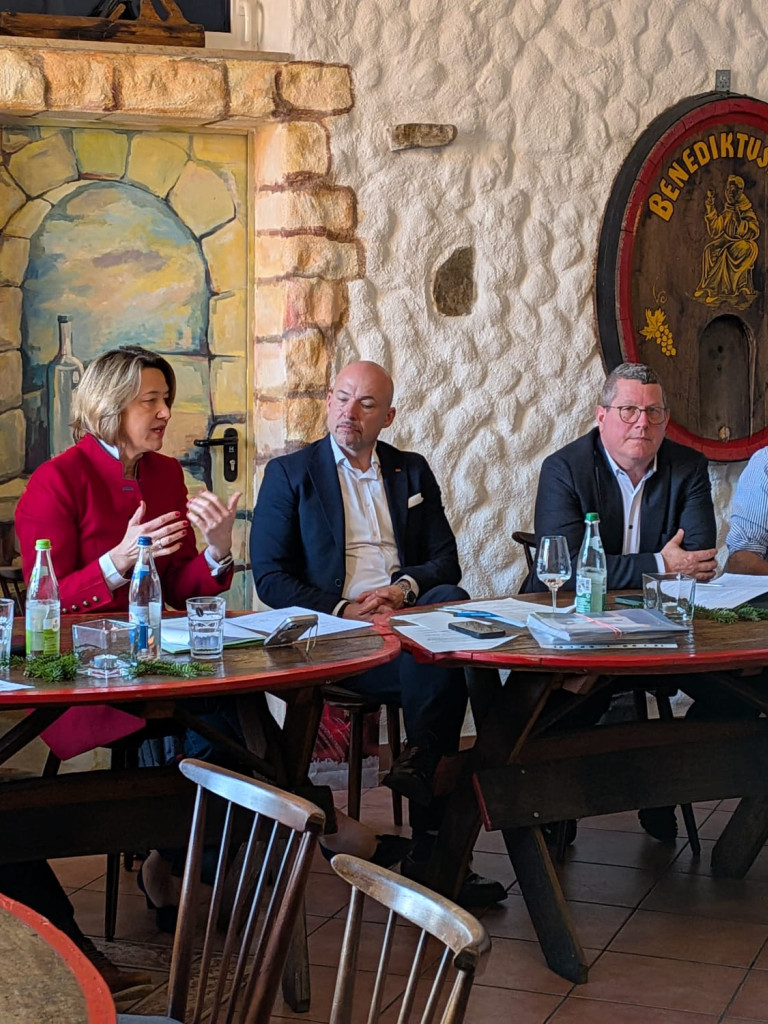 Austausch mit Politik 