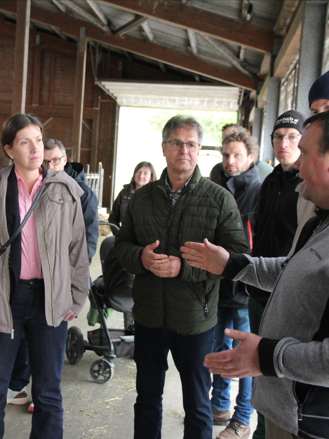 DBV-Generalsekretärin Stefanie Sabet im Austausch mit Vertretern des BBV Rhön-Grabfeld