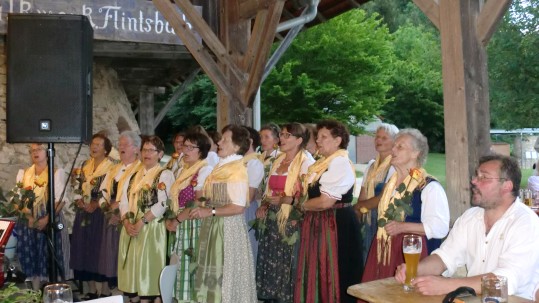 Hoagartn in Flintsbach Chor in Flintsbach