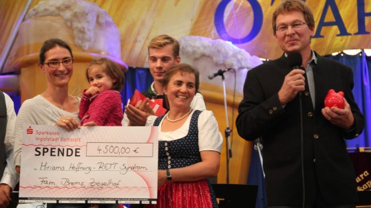 Spendenübergabe Brems