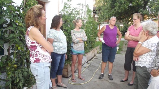 Die Landfrauen mit Gartenbäuerin Barbara Pantele