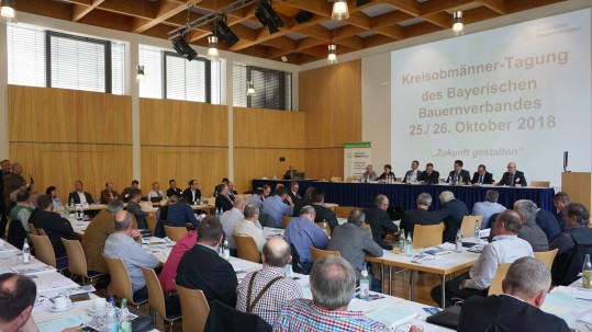 Diskussion Fuchtel KO-Tagung Kreisobmänner diskutieren mit Staatssekretär Fuchtel