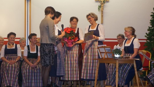 Landfrauenchor Rosenheim Übergabe Urkunde
