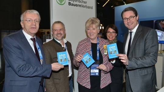 BBV-Stand auf dem CSU-Parteitag mit Gartenkresse Samen