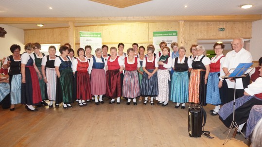 Sängerinnen des Landfrauenchors Dingolfing-Landau Sängerinnen