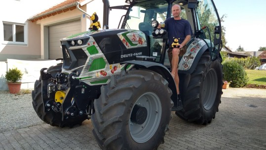 Imker Hubert Burgstaller Hubert Burgstaller Unterweikertshofen
