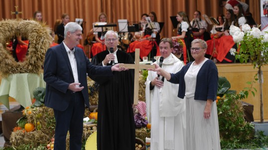 Kreuzübergabe Kreuzübergabe