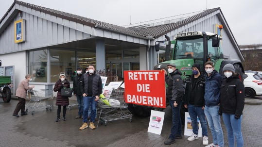 Bauernprotest bei ALDI in Würzburg