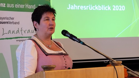 Kreisbäuerin Christine Sulzenbacher