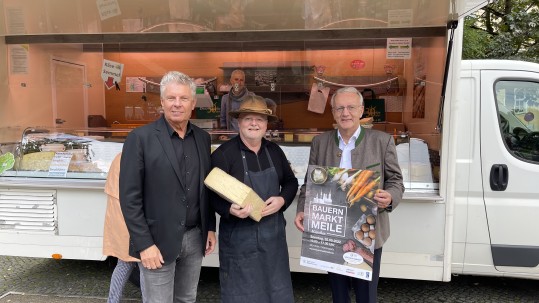 OB Reiter mit Georg Wimmer auf Marktplatz