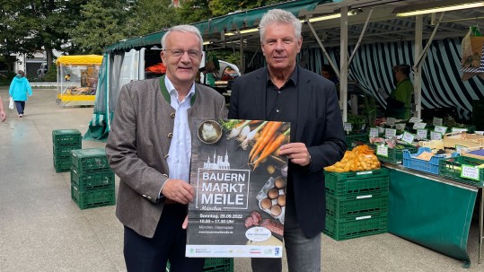 OB Reiter und Georg Wimmer auf Marktplatz