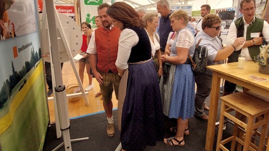 kaniber_und_hopper_1.jpg