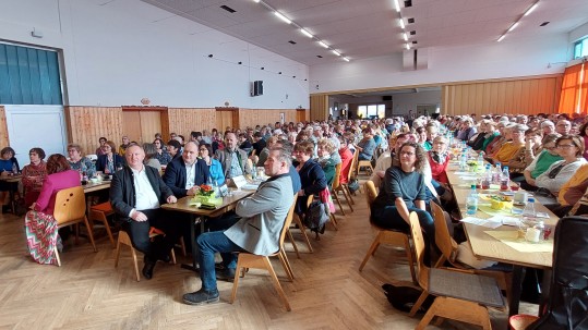 Landfrauentag Bad Kissingen 2023_2 Blick in den Saal