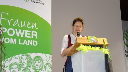 Landesbäuerin Christine Singer Landesbäuerin Christine Singer