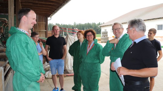 Kreisobmann Friedhlem Dickow erläutert, was die Landwirte bewegt Kreisobmann Friedhelm Dickow erläutert, was die Landwirte bewegt