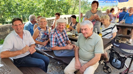Gute Stimmung unter den Besuchern 75 Jahre Landfrauen-Jubiläum auf der Trimburg