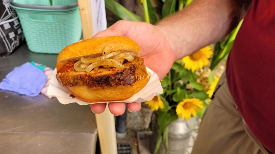 Spießbratenbrötchen von "bosa" 75 Jahre Landfrauen-Jubiläum auf der Trimburg
