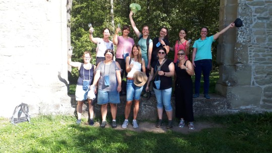 Yoga-Wein und Kunigunde Gruppenbild VA 08.09.2023 KV NEA-BW Yoga-Wein und Kunigunde Gruppenbild VA 08.09.2023 KV NEA-BW