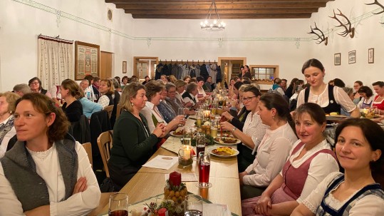 2023-11-29_Adventfeier_03 Adventfeier der Miesbacher Landfrauen