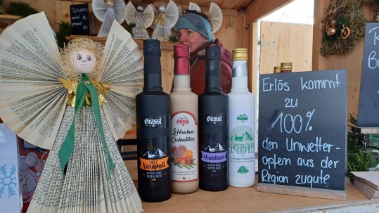 Landfrauen Bad Tölz-Wolfratshausen am Christkindlmarkt Glentleiten