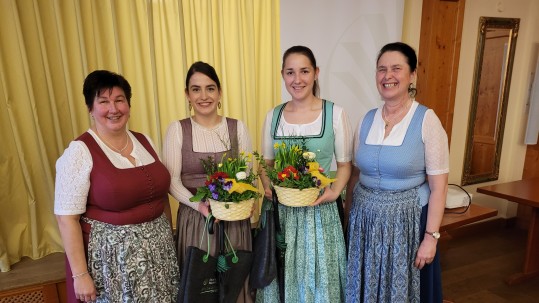 Ehrung der Meisterinnen Ehrung der Meisterinnen
