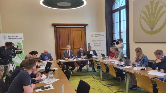 BBV Verbandsspitze präsentiert die Wahlanliegen zur Europawahl 2024 BBV Verbandsspitze präsentiert die Wahlanliegen zur Europawahl 2024