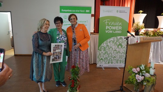 Landfrauentag mit Ehrung Petra Klimas-Nurtsch Ehrung Frau Petra Klimas-Nurtsch