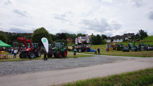 Landmaschinenausstellung beim Hoffest