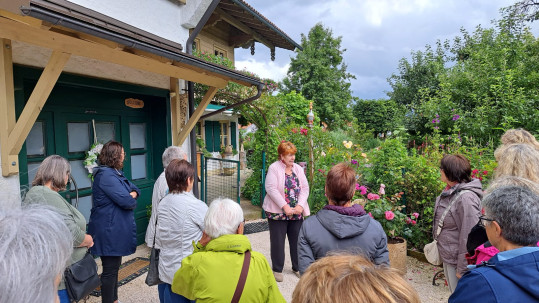 Gartengalerie mit Keramikkunst in Teisendorf