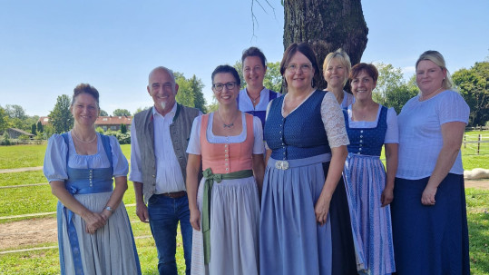 Kreisvorstand Rosenheim mit der neuen Bezirksvorstandschaft