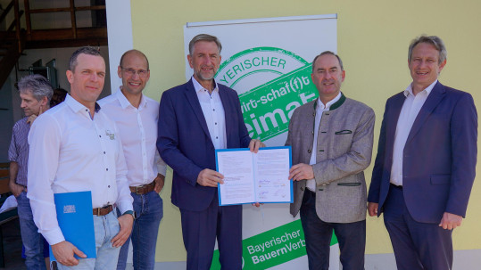 Unterzeichner des Positionspapiers „Biogasproduktion in Bayern sichern“ Unterzeichner des Positionspapiers „Biogasproduktion in Bayern sichern“