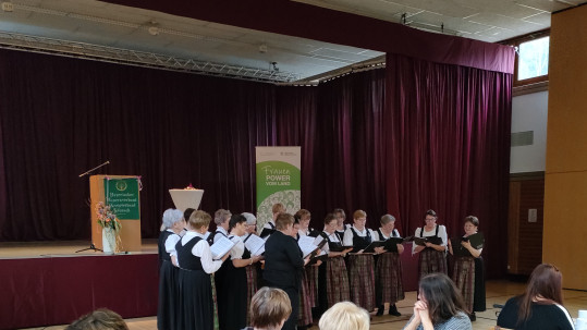 Bäuerinnenchor aus Coburg Coburger Bäuerinnenchor