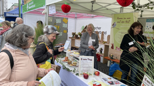 Bauernmarktmeile Landfrauenstand