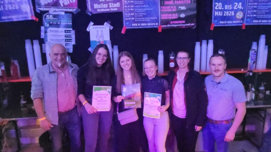 Gewinnerinnen Tombola Winterschui Party