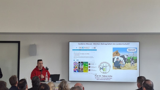 Prof. Dr. Tobias Licha