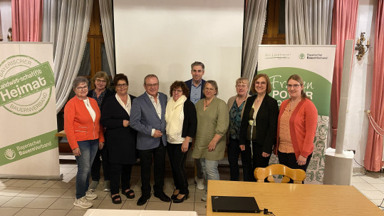Gruppenbild_Verabschiedung-Nützel-OB-Tagung-BA_c-BBV.jpeg