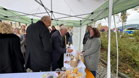 Erntekroneübergabe an Bundespäsident